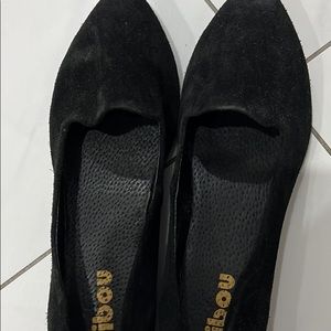 Hibou woman’s size 7 flats